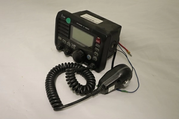 УКВ радиостанция Icom IC-M504 б.у. s/n 0113571 раб.
