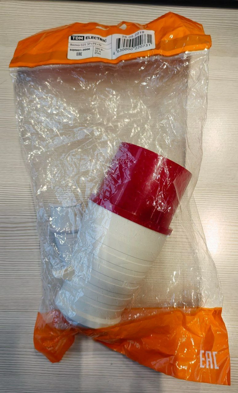 Вилка TDM SQ0601-0006, 025, 3P+PE+N 1