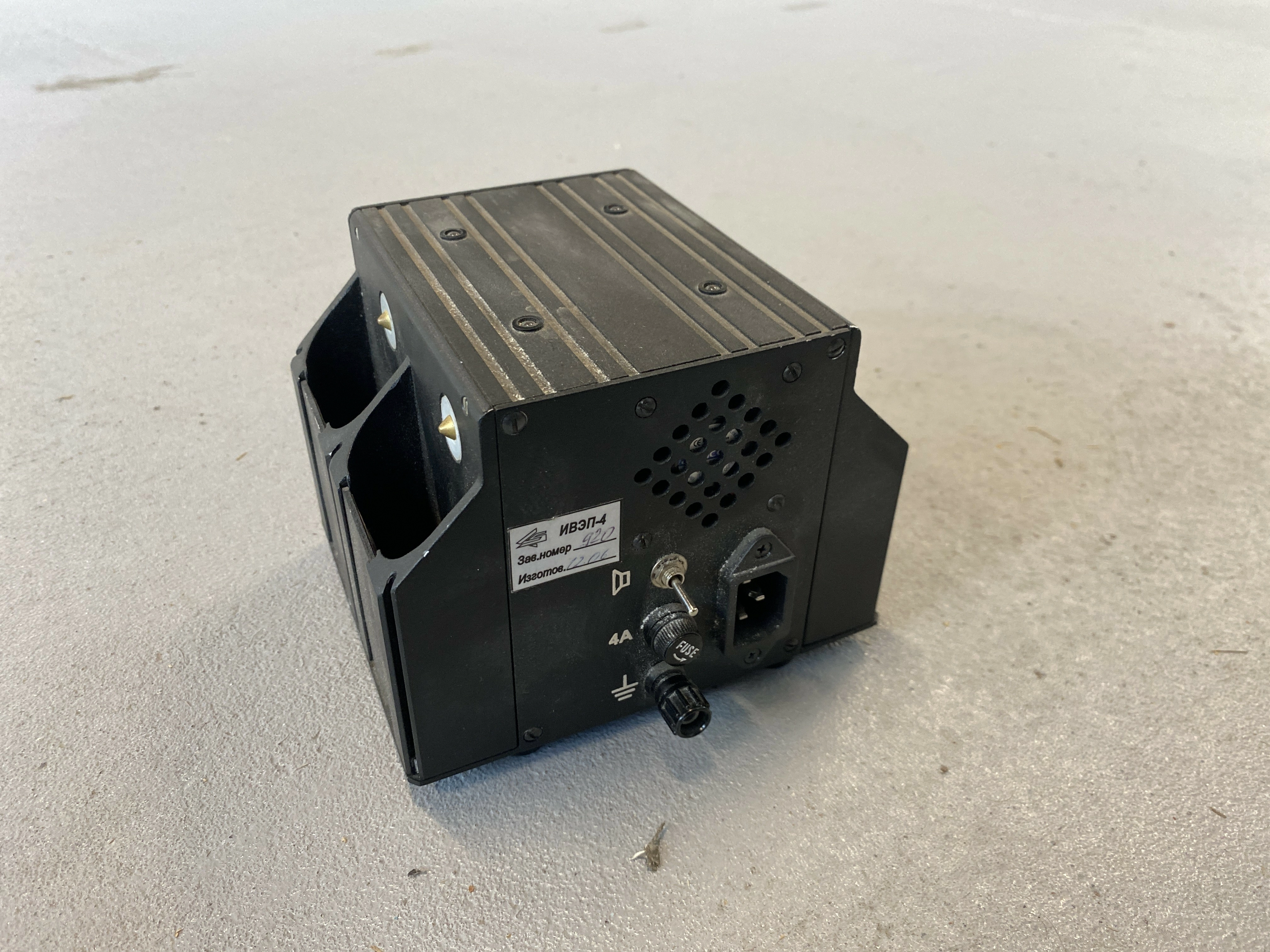 Блок питания ИВЭП-4 б.у. s/n 920 на проверку 1