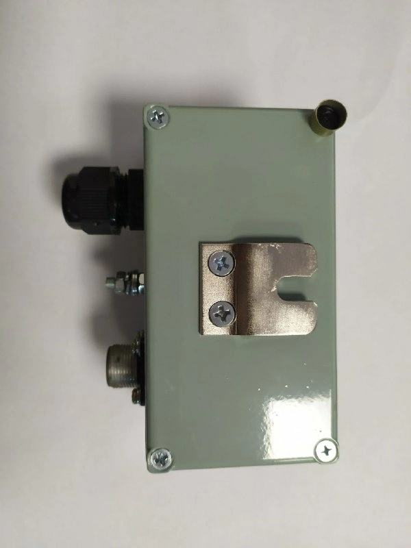 Коробка подключения микрофона "ОКА" б/у s/n Н-001 на проверку 1