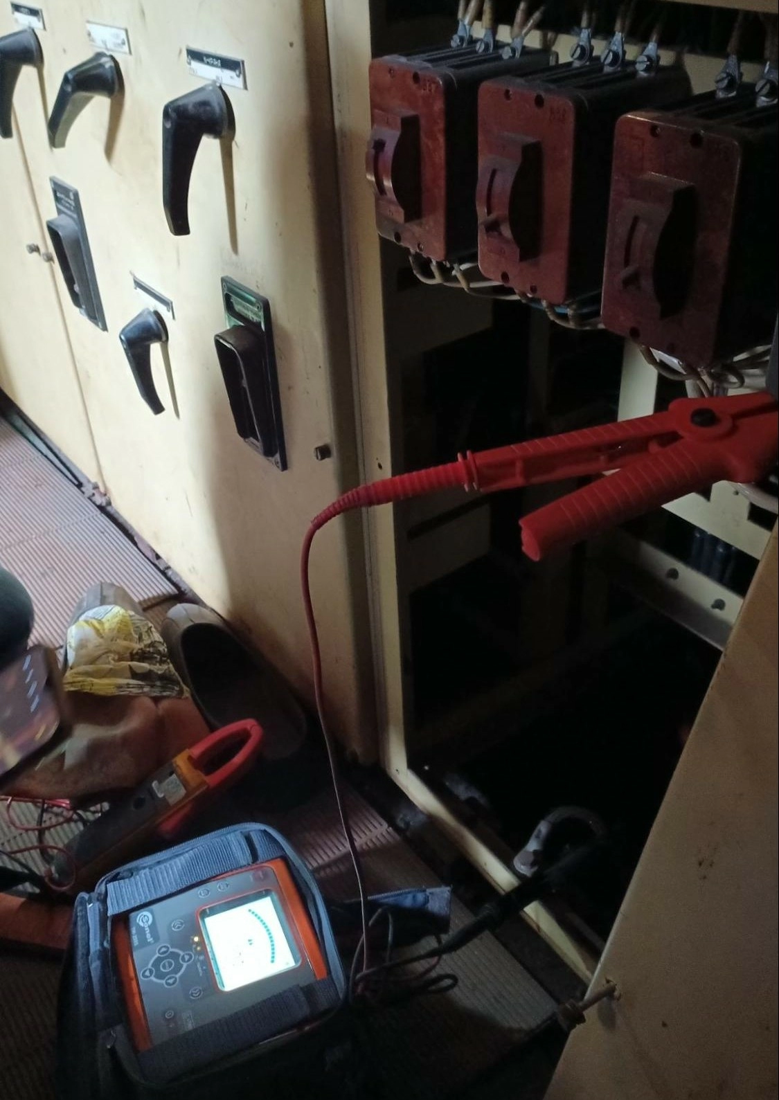 Замеры сопротивления изоляции проложенных кабелей