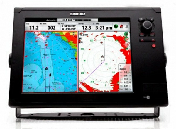 Многофункциональный дисплей Simrad типа NSS / NSE / NSO