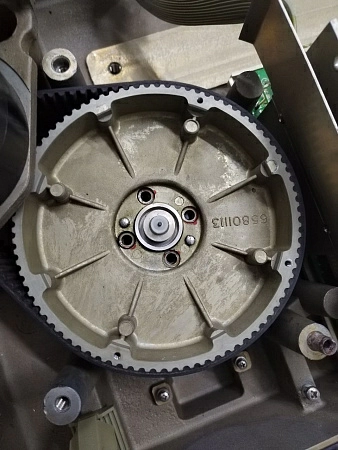 Шестерня радара 65801113 б/у