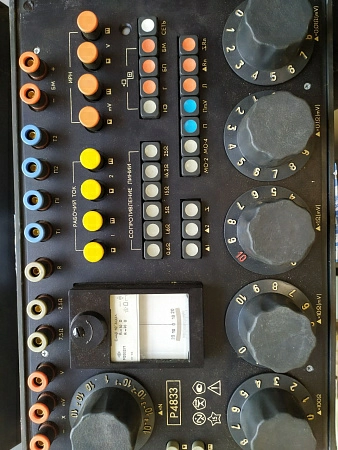 Прибор универсальный Р4833 б/у s/n 12669 на проверку