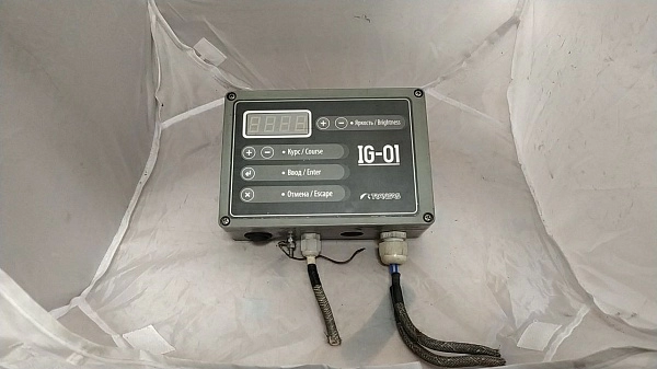 Аналого-цифровой преобразователь сигналов гирокомпаса IG-01 б.у s.n 0115 раб.