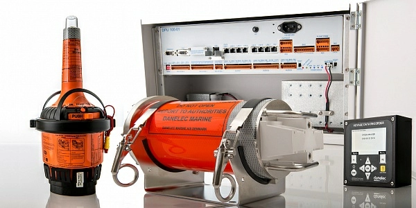 Регистратор данных рейса Danelec DM100 S-VDR G2