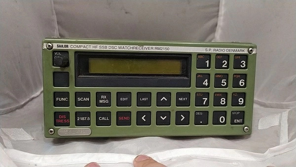SAILOR compact HF SSB DSC watchreceiver RM 2150 б.у. s.n 592484 нераб