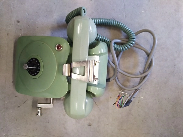 Аппарат безбатарейной телефонной связи Samyung SD-12A б/у s/n 7B09661 на проверку