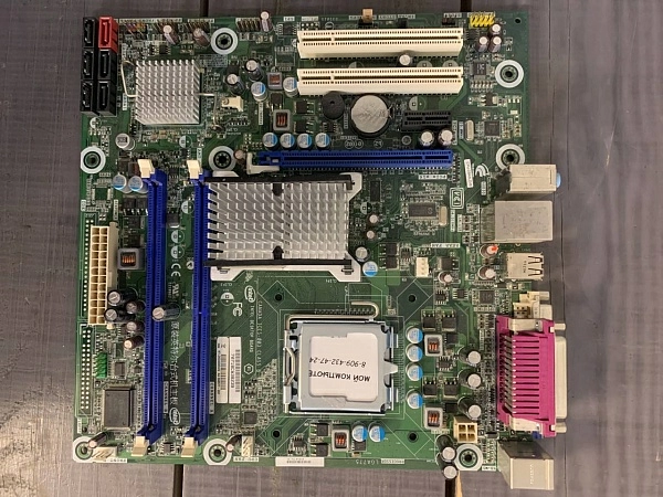 Материнская плата mATX Socket 775 DB43LD s/n 7071BC838239 б/у