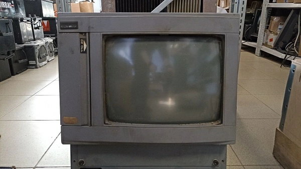 Racal Decca Display Unit type 65614.CAD s.n. FB08711.3 б.у. на проверку