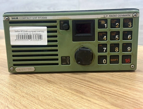 Sailor RT2048 compact VHF б/у s/n 613238 на проверку