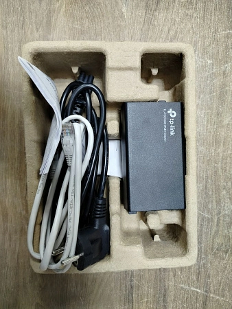 Инжектор PoE TP-Link TL-POE160S s.n 423A182004713 б.у рабочее