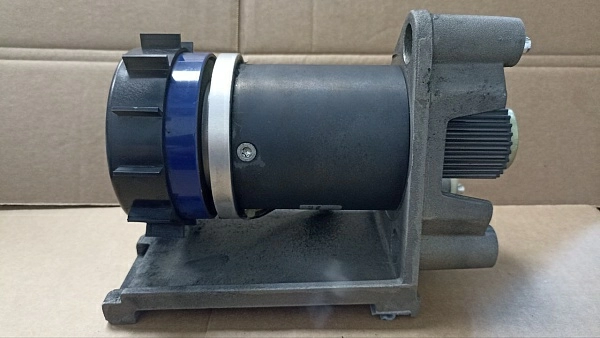 Двигатель CH-4452 s/n 65801136  б.у. не раб