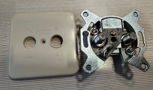 ТВ и радио розетка Naval 201503-F, N1, outlet