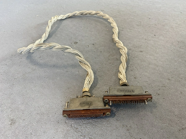 Разъем для микрофона б.у. б/s/n раб.