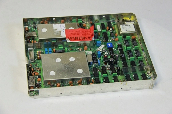 Плата ПВ/КВ блок фильтров SAILOR 2000 T2130 б.у. s/n 625633FG-2 на проверку