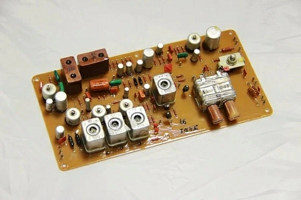 Плата для УКВ "КАМА" К4 7103 225 б.у. s/n 94 на проверку