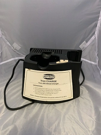 Зарядное устройство Tron Charge 93080 s.n 7168 б.у. раб.