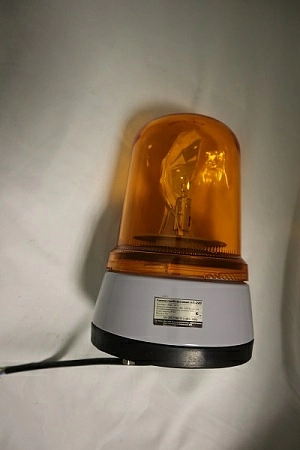 Лампа проблесковая ЛП-220 б.у. s/n ЛП220151101-003 на проверку