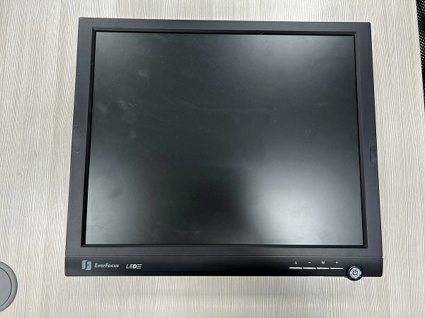 Монитор для регистратора CCTV FH17LED s.n YDNUW8480008