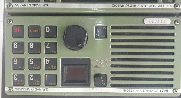 compact VHF Sailor RT2048, s.n 477211, б.у, рабочее