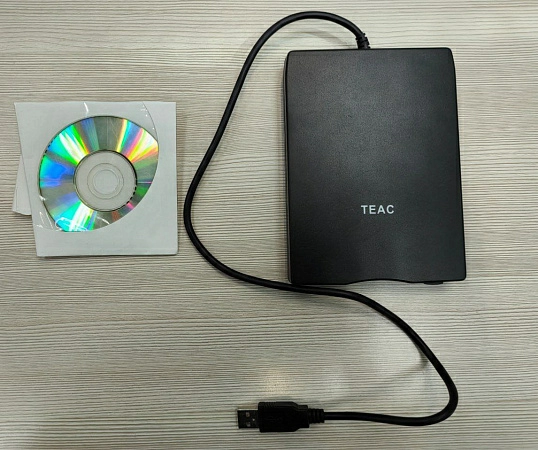 Флоппи дисковод USB TEAC FD-05PUB, p/n 19308801-19, s.n U356244, б.у, на проверку