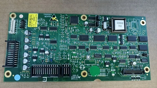 Плата TRIGGER BOARD 65801801-15A s/n 02453 б.у. раб.