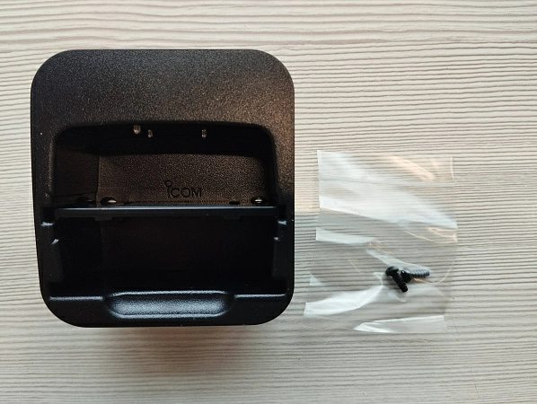 Зарядное устройство AD-67 icom