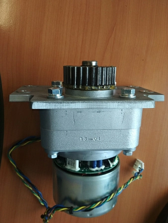 Мотор-редуктор H-7BDRD0044A б/у s/n J5A13