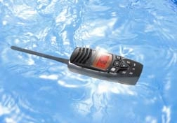 Морская портативная УКВ радиостанция Standard Horizon HX100