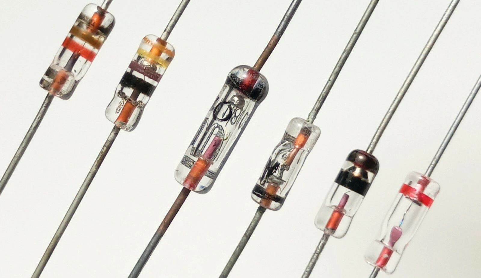 Виды и области применения полупроводниковых диодов