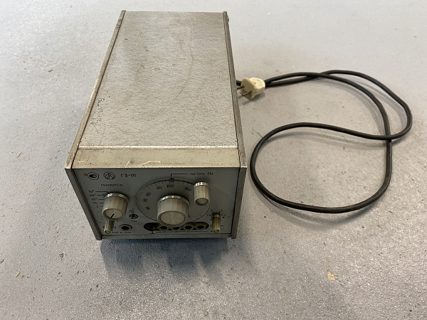 Множитель Г3-111 б.у. s/n 12996 на проверку