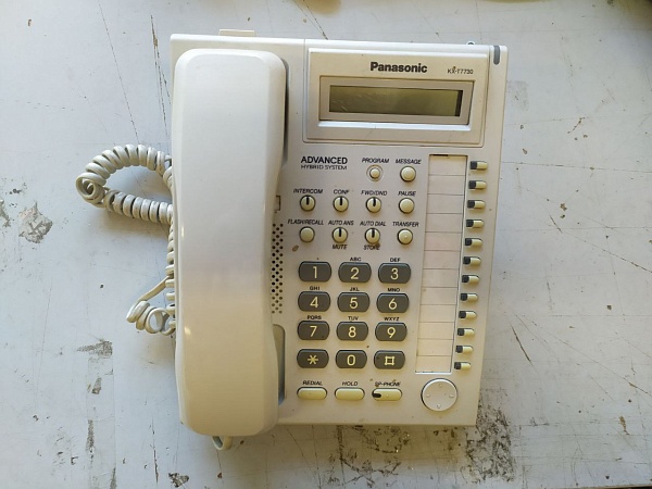 Телефон Panasonic KX-T7730 б/у s/n KX-TT730RU на проверку