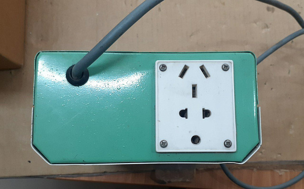 Блок питания 220V/110V, без s.n, б.у, рабочее