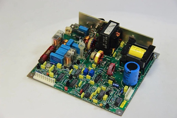 Модулятор CTX A401 б.у. s/n 92KLH3D на проверку